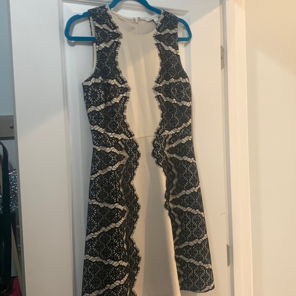 Diane von furstenberg black lace and cream cocktail dress